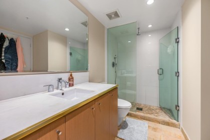 Photo 13 at 812 - 522 W 8th Avenue, Fairview VW, Vancouver West