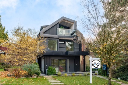 Photo 1 at 2 - 4018 W 21st Avenue, Dunbar, Vancouver West