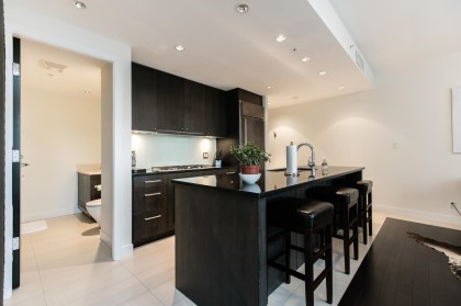 Photo 12 at 501 - 1455 Howe Street, Yaletown, Vancouver West