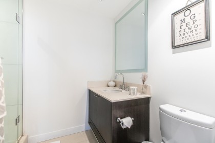 Photo 18 at 501 - 1455 Howe Street, Yaletown, Vancouver West