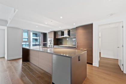 Photo 7 at 603 - 1571 W 57th Avenue, South Granville, Vancouver West