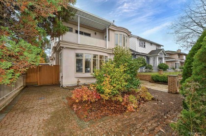 Photo 3 at 2908 W 30th Avenue, MacKenzie Heights, Vancouver West