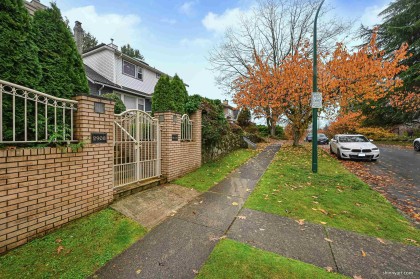 Photo 5 at 2908 W 30th Avenue, MacKenzie Heights, Vancouver West