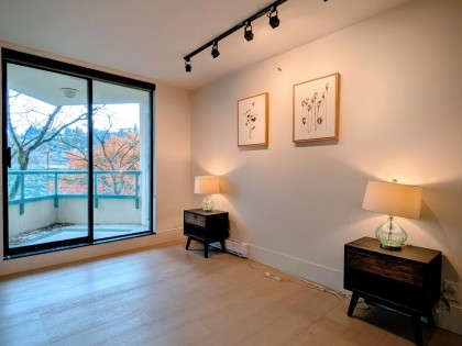 Photo 17 at 3D - 328 Taylor Way, Park Royal, West Vancouver