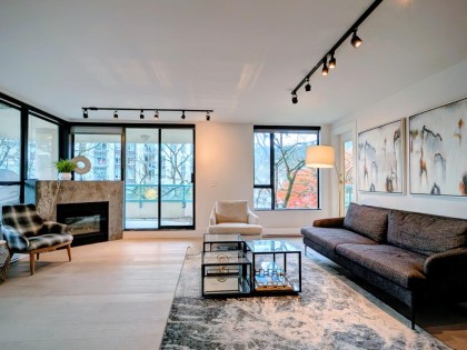 Photo 1 at 3D - 328 Taylor Way, Park Royal, West Vancouver