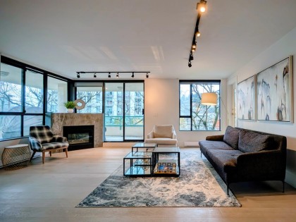 Photo 5 at 3D - 328 Taylor Way, Park Royal, West Vancouver