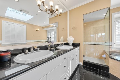 Photo 12 at 1426 W 48th Avenue, South Granville, Vancouver West