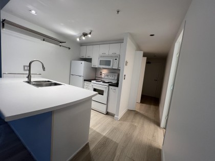 Photo 5 at 909 - 1331 W Georgia Street, Coal Harbour, Vancouver West