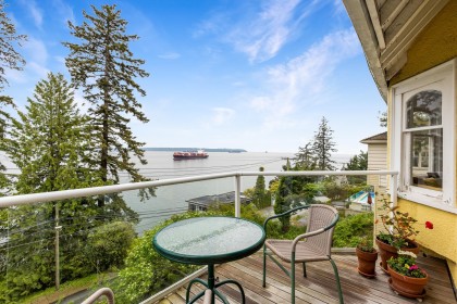 Photo 3 at 3615 Sunset Lane, West Bay, West Vancouver