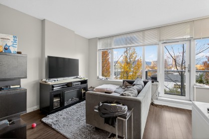 Photo 3 at 210 - 1777 W 7th Avenue, Fairview VW, Vancouver West