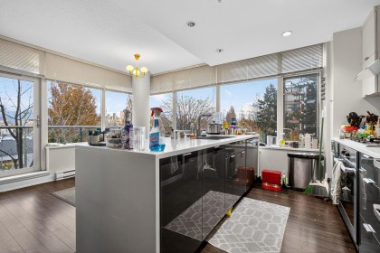 Photo 10 at 210 - 1777 W 7th Avenue, Fairview VW, Vancouver West