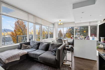 Photo 4 at 210 - 1777 W 7th Avenue, Fairview VW, Vancouver West