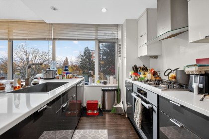 Photo 8 at 210 - 1777 W 7th Avenue, Fairview VW, Vancouver West