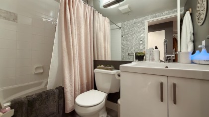 Photo 7 at 506 - 588 Broughton Street, Coal Harbour, Vancouver West