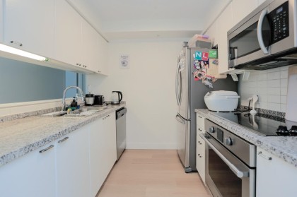 Photo 5 at 1301 - 1288 Alberni Street, West End VW, Vancouver West