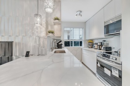 Photo 16 at 101 - 1750 Esquimalt Avenue, Ambleside, West Vancouver