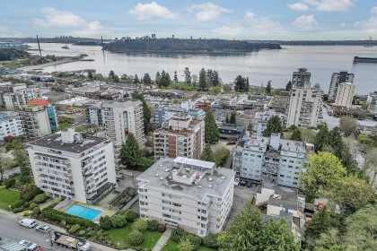 Photo 1 at 101 - 1750 Esquimalt Avenue, Ambleside, West Vancouver