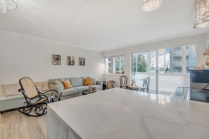 Photo 18 at 101 - 1750 Esquimalt Avenue, Ambleside, West Vancouver