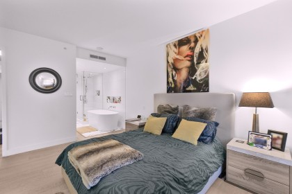 Photo 25 at 1201 - 1499 W Pender Street, Coal Harbour, Vancouver West