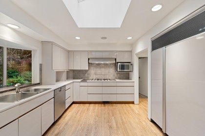Photo 13 at 3535 W 47th Avenue, Southlands, Vancouver West