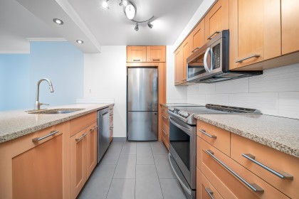 Photo 4 at 602 - 1270 Robson Street, West End VW, Vancouver West