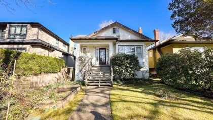 Photo 1 at 2319 W 47th Avenue, Kerrisdale, Vancouver West