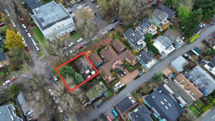 Photo 2 at 174 W 11th Avenue, Mount Pleasant VW, Vancouver West