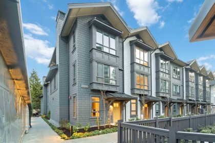 Photo 2 at 107 - 2320 Emery Court, Lynn Valley, North Vancouver