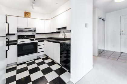 Photo 10 at 206 - 1085 W 17th Street, Pemberton NV, North Vancouver