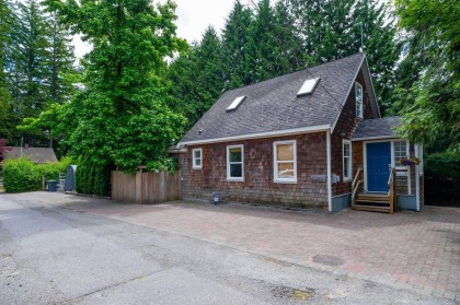 Photo 1 at 1075 Gladwin Drive, Capilano NV, North Vancouver