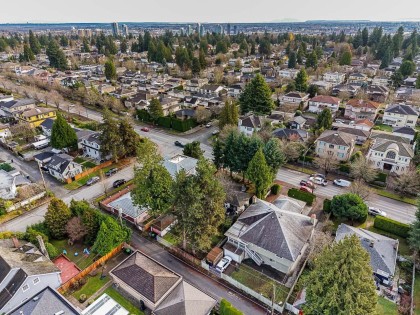 Photo 10 at 1323 W 49th Avenue, South Granville, Vancouver West