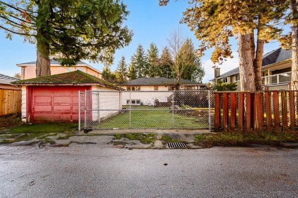 Photo 8 at 1323 W 49th Avenue, South Granville, Vancouver West