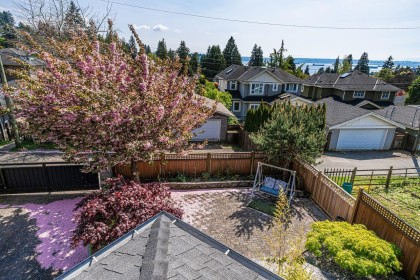 Photo 14 at 1116 Lawson Avenue, Ambleside, West Vancouver