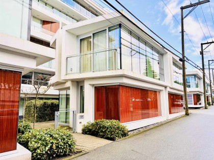 Photo 1 at 759 W 41st Avenue, Cambie, Vancouver West