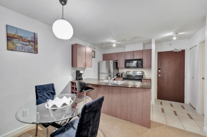 Photo 5 at 1506 - 610 Granville Street, Downtown VW, Vancouver West