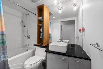 Photo 12 at 2303 - 33 Smithe Street, Yaletown, Vancouver West