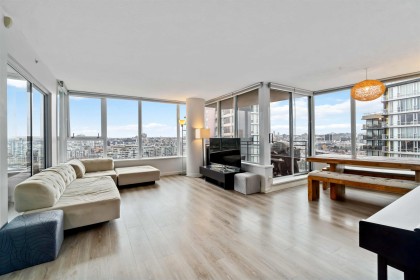 Photo 3 at 2303 - 33 Smithe Street, Yaletown, Vancouver West