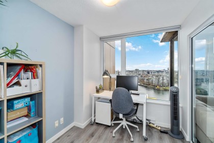 Photo 11 at 2303 - 33 Smithe Street, Yaletown, Vancouver West