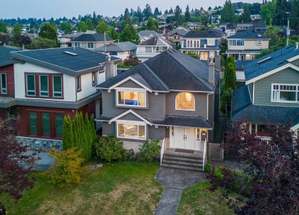 Photo 4 at 2922 W 22nd Avenue, Arbutus, Vancouver West