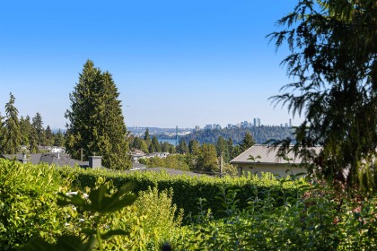 Photo 4 at 2234 Ottawa Avenue, Dundarave, West Vancouver