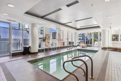 Photo 20 at 402 - 1477 W Pender Street, Coal Harbour, Vancouver West