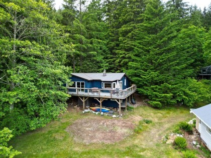 Photo 8 at 22 Brighton Beach, Northlands, North Vancouver