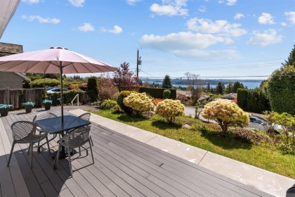 Photo 5 at 1895 Rosebery Avenue, Queens, West Vancouver