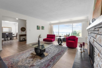 Photo 11 at 1895 Rosebery Avenue, Queens, West Vancouver