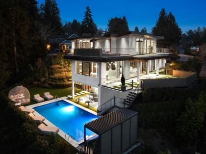Photo 3 at 1405 28th Street, Dundarave, West Vancouver