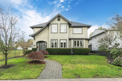 Photo 1 at 518 E 16th Street, Boulevard, North Vancouver