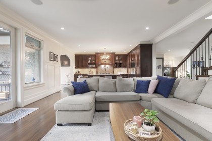 Photo 5 at 518 E 16th Street, Boulevard, North Vancouver