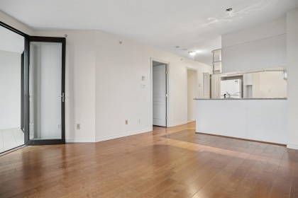 Photo 3 at 2409 - 1189 Howe Street, Downtown VW, Vancouver West