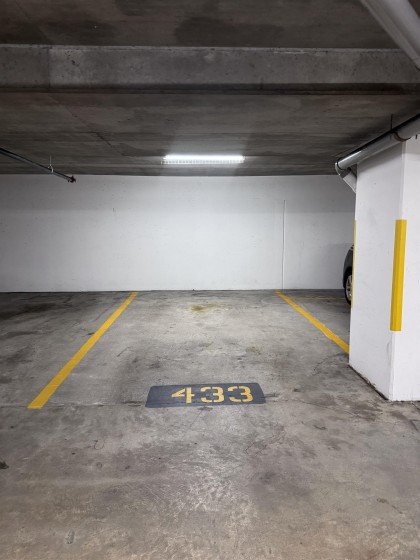 Photo 1 at 433 - 1233 Pacific Boulevard, Yaletown, Vancouver West