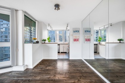 Photo 6 at 1806 - 588 Broughton Street, Coal Harbour, Vancouver West